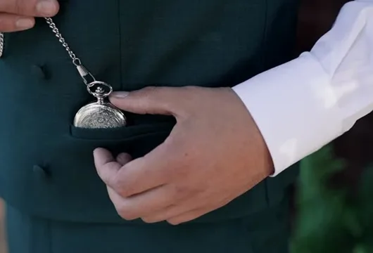 Comment porter une montre à gousset 